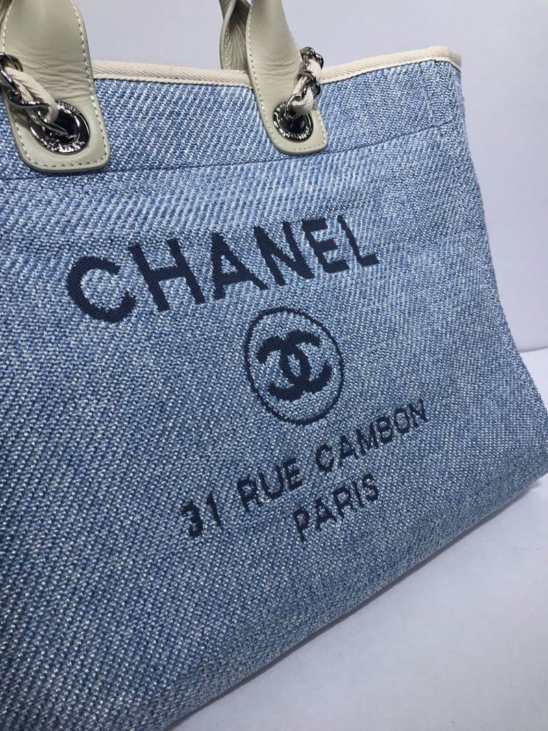 Ch**el shopping bags